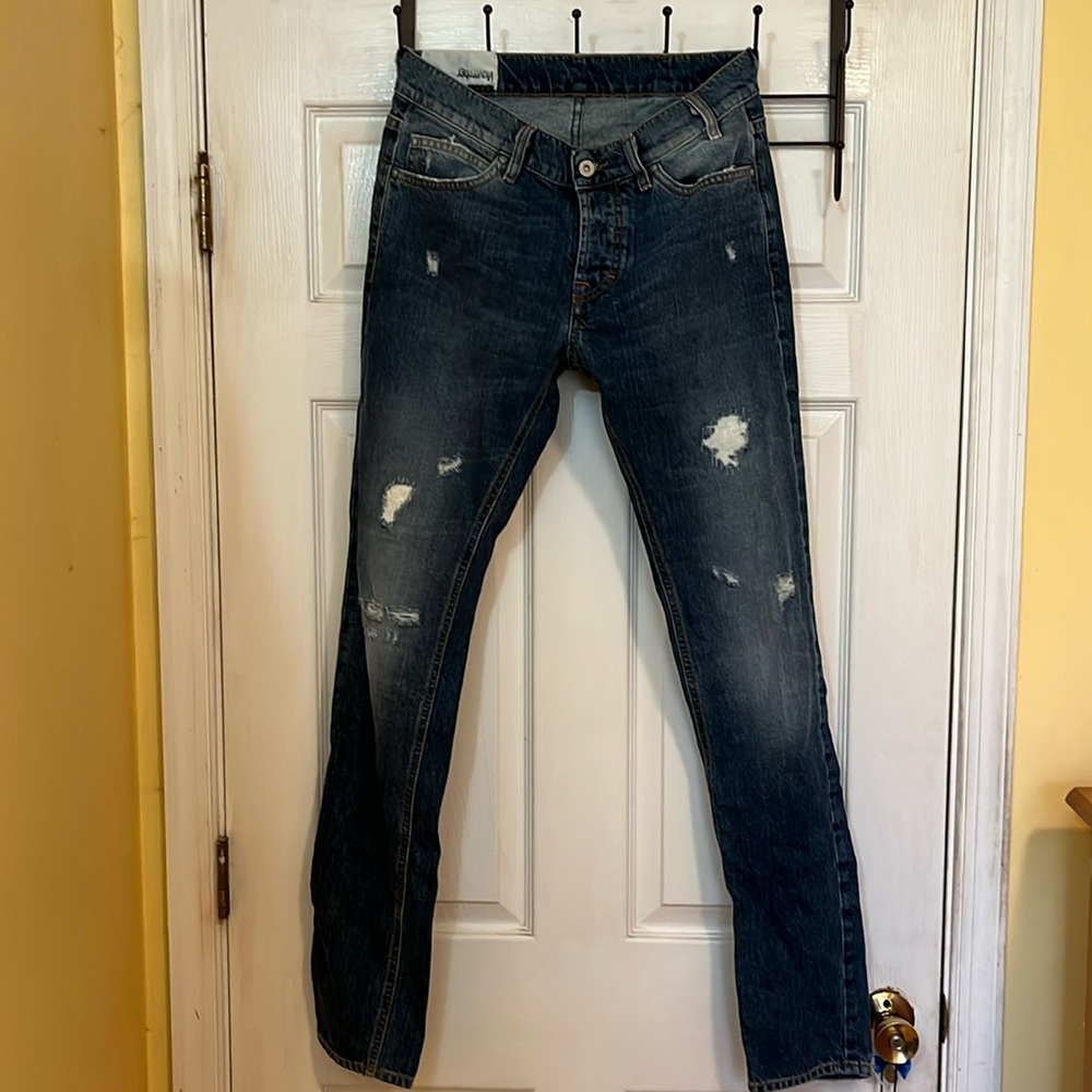 NOVEMB3R One of a kind Slim Ripped Jeans